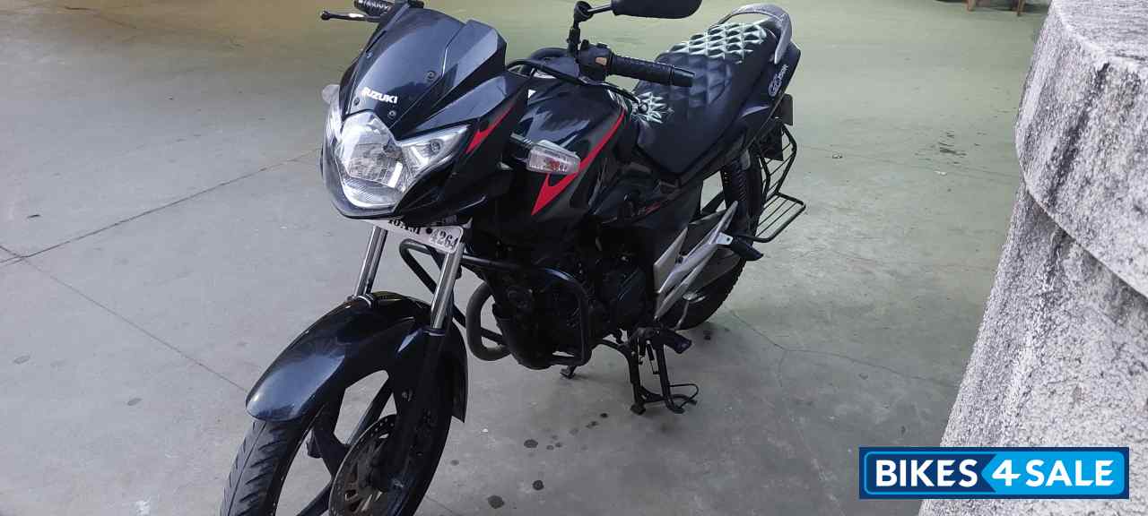 Suzuki GS 150R
