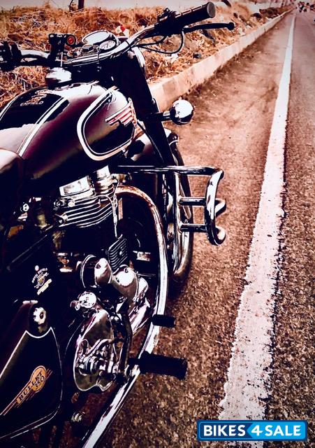 Black Royal Enfield Bullet Standard 350