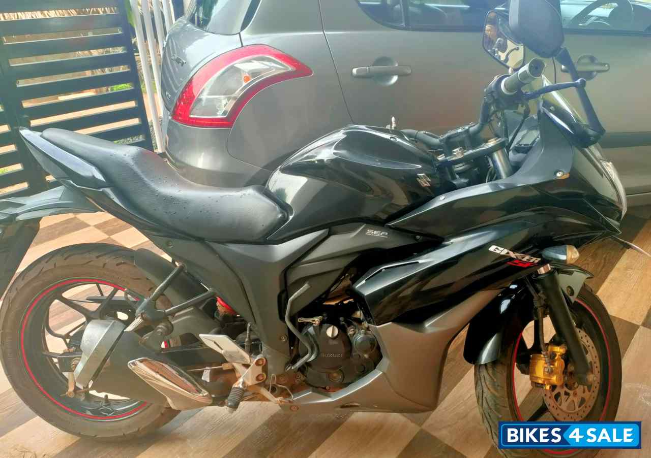 Suzuki Gixxer SF