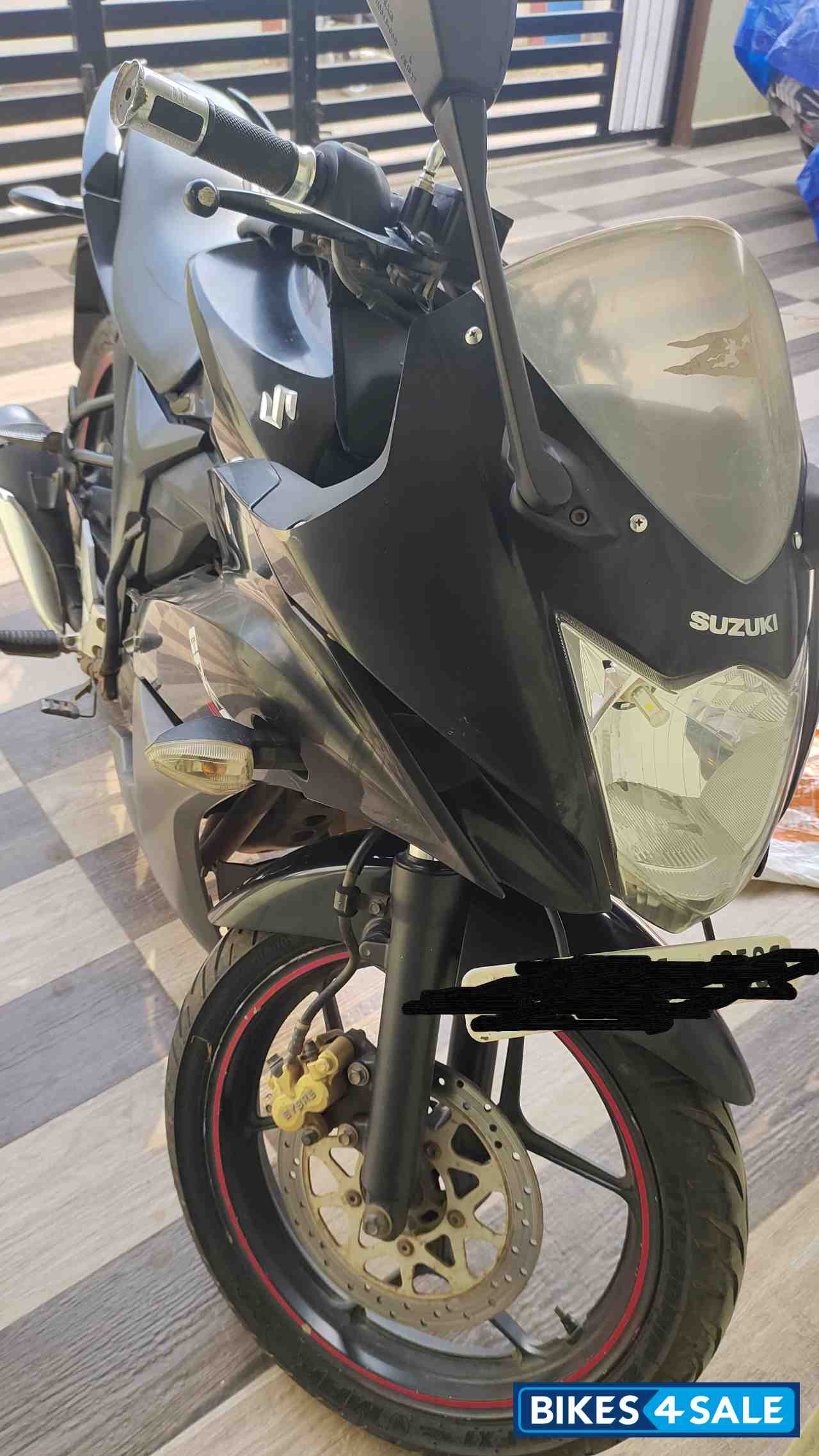 Suzuki Gixxer SF