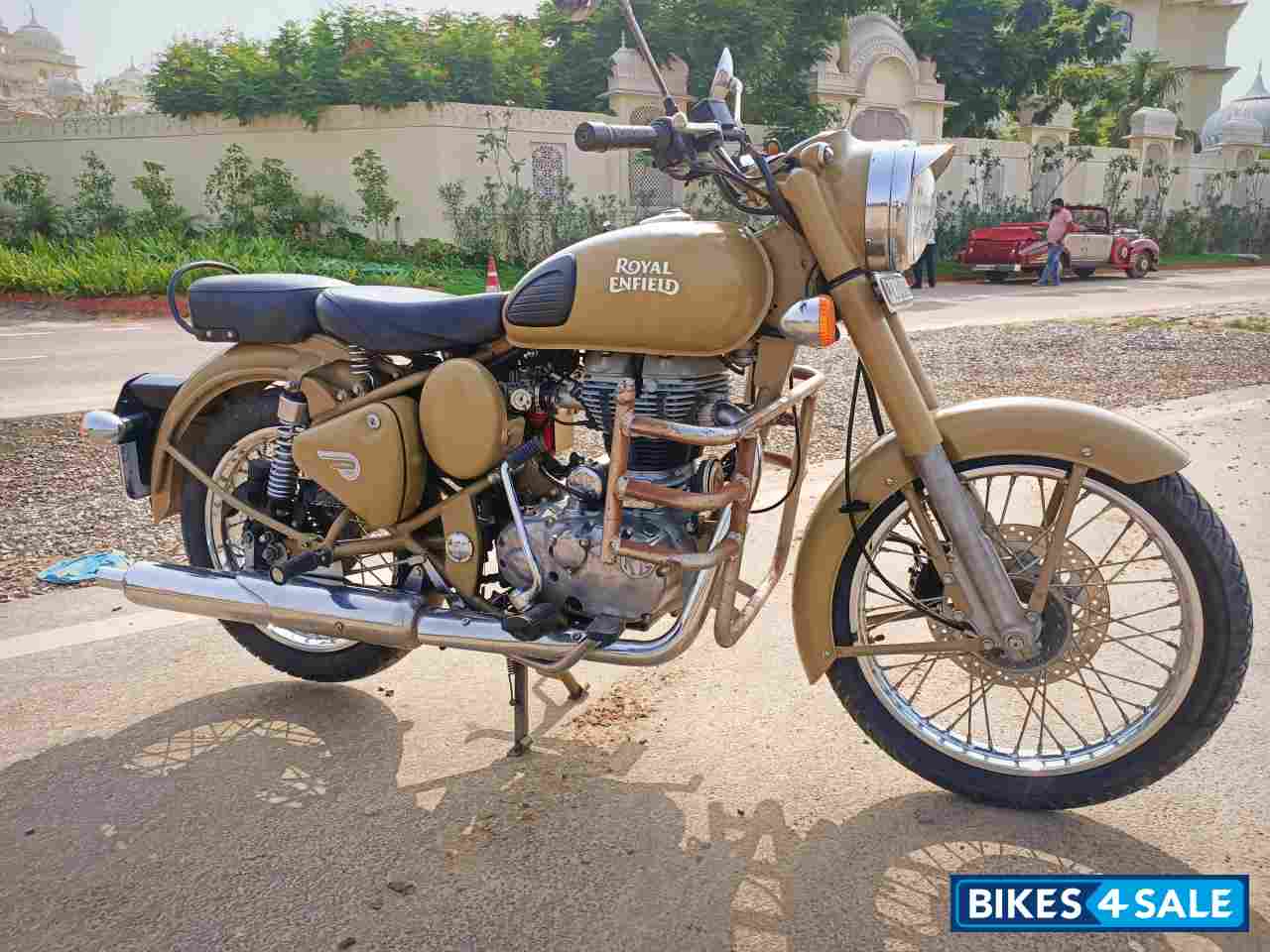 Royal Enfield Classic Desert Storm