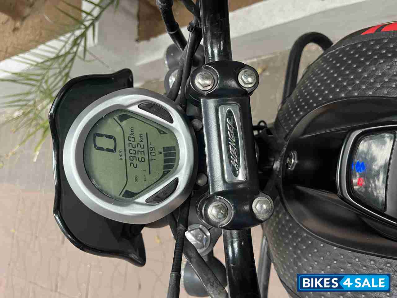 Bajaj Avenger Street 220