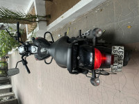 Bajaj Avenger Street 220