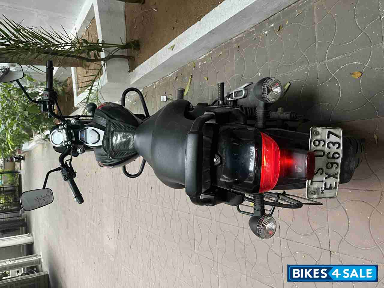 Bajaj Avenger Street 220