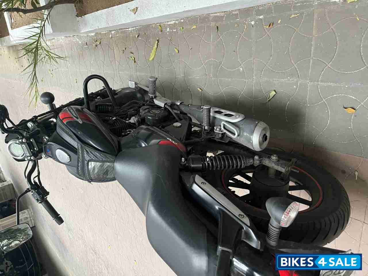 Bajaj Avenger Street 220