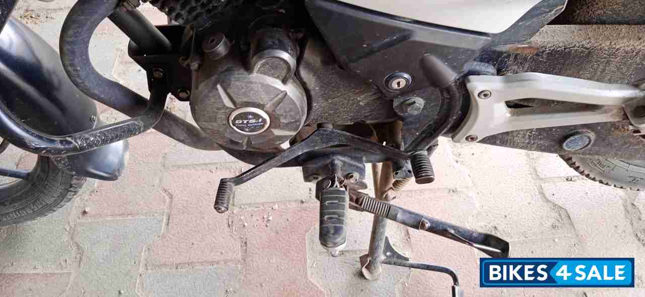 Black And Red Bajaj Discover 100T