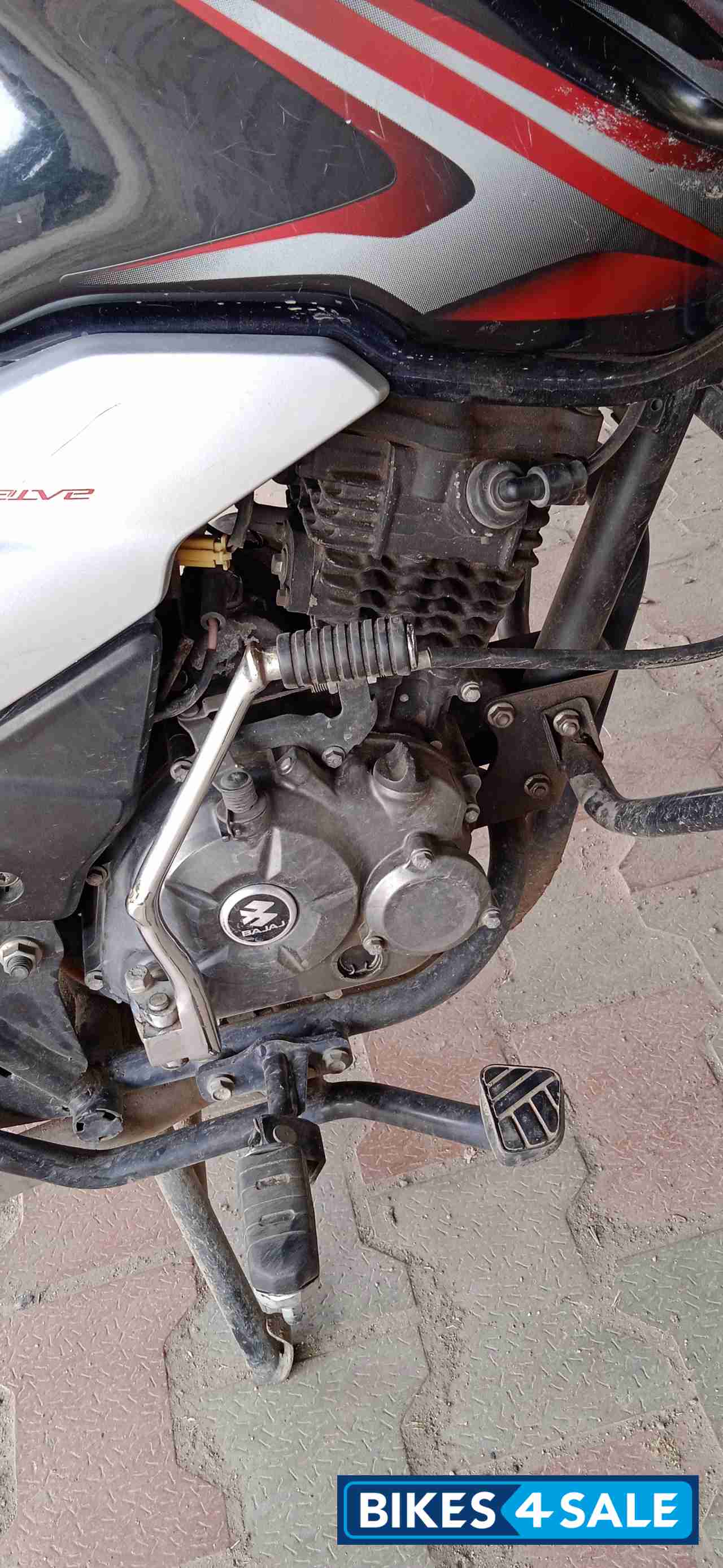 Black And Red Bajaj Discover 100T Black And Red Bajaj Discover 100T