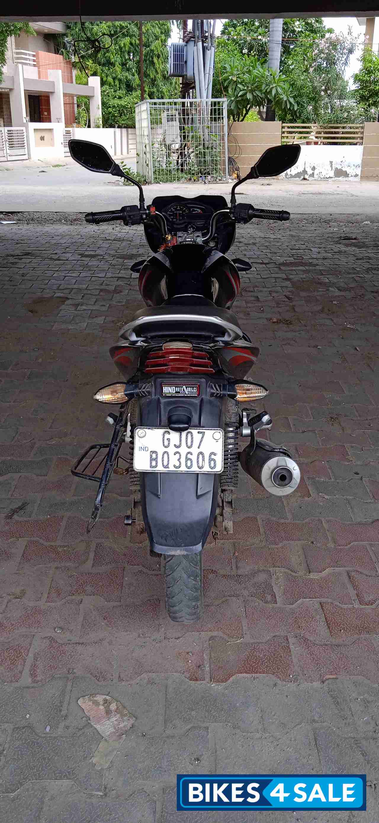 Black And Red Bajaj Discover 100T Black And Red Bajaj Discover 100T