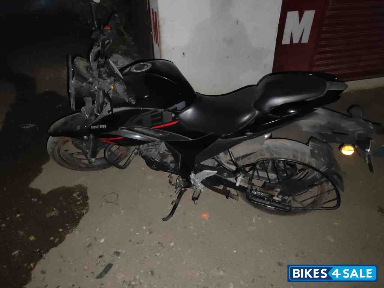 Black Suzuki Gixxer SF BS6 Black Suzuki Gixxer SF BS6