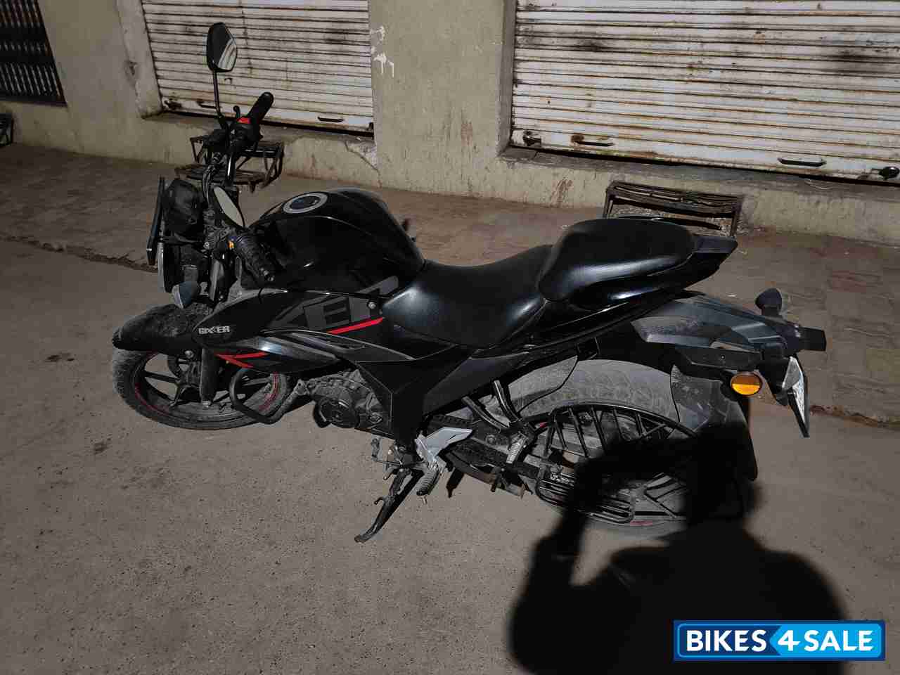 Black Suzuki Gixxer SF BS6 Black Suzuki Gixxer SF BS6