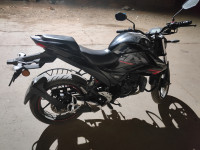 Black Suzuki Gixxer SF BS6