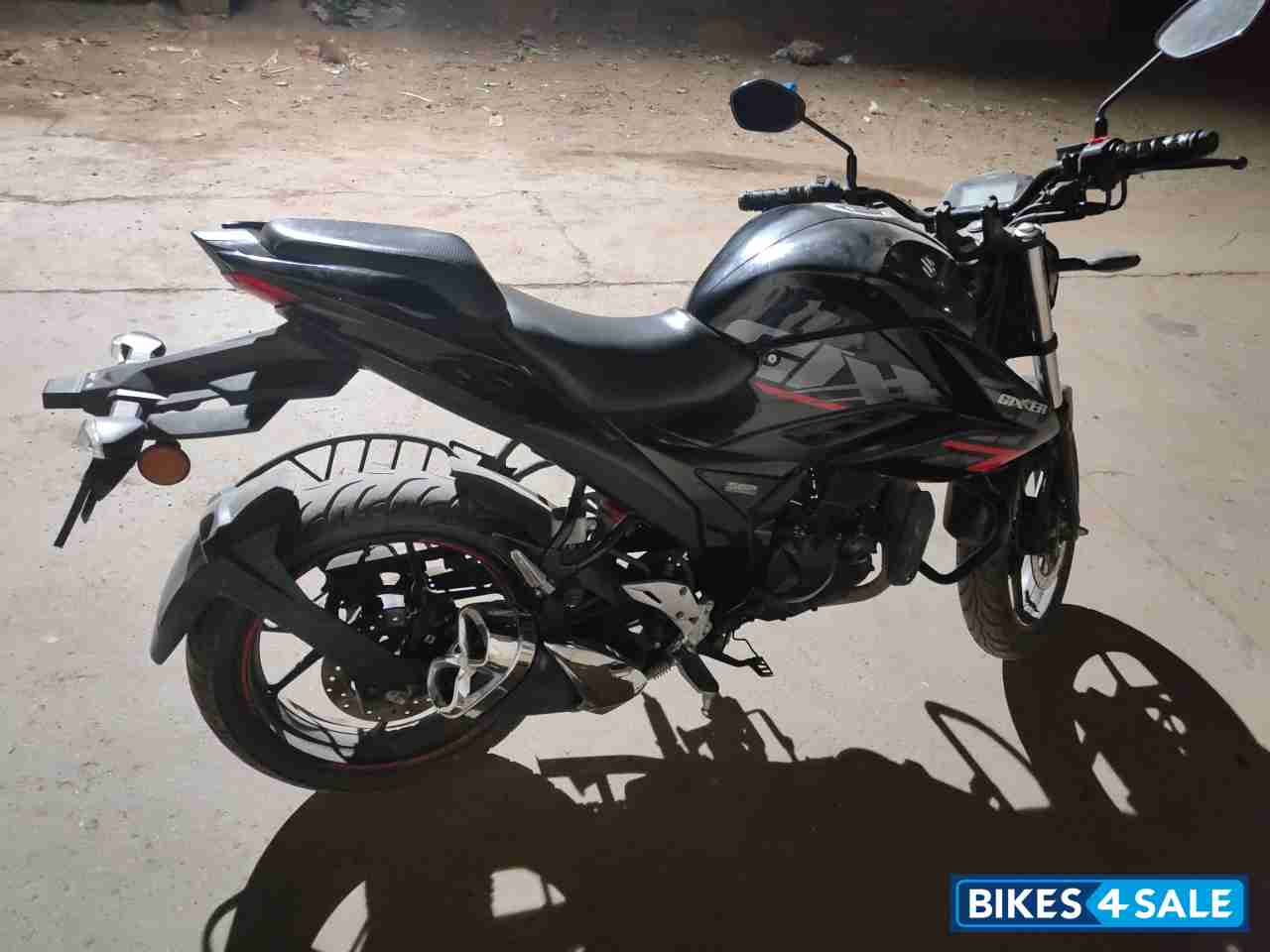Black Suzuki Gixxer SF BS6 Black Suzuki Gixxer SF BS6