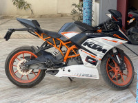 White Orange KTM RC 390