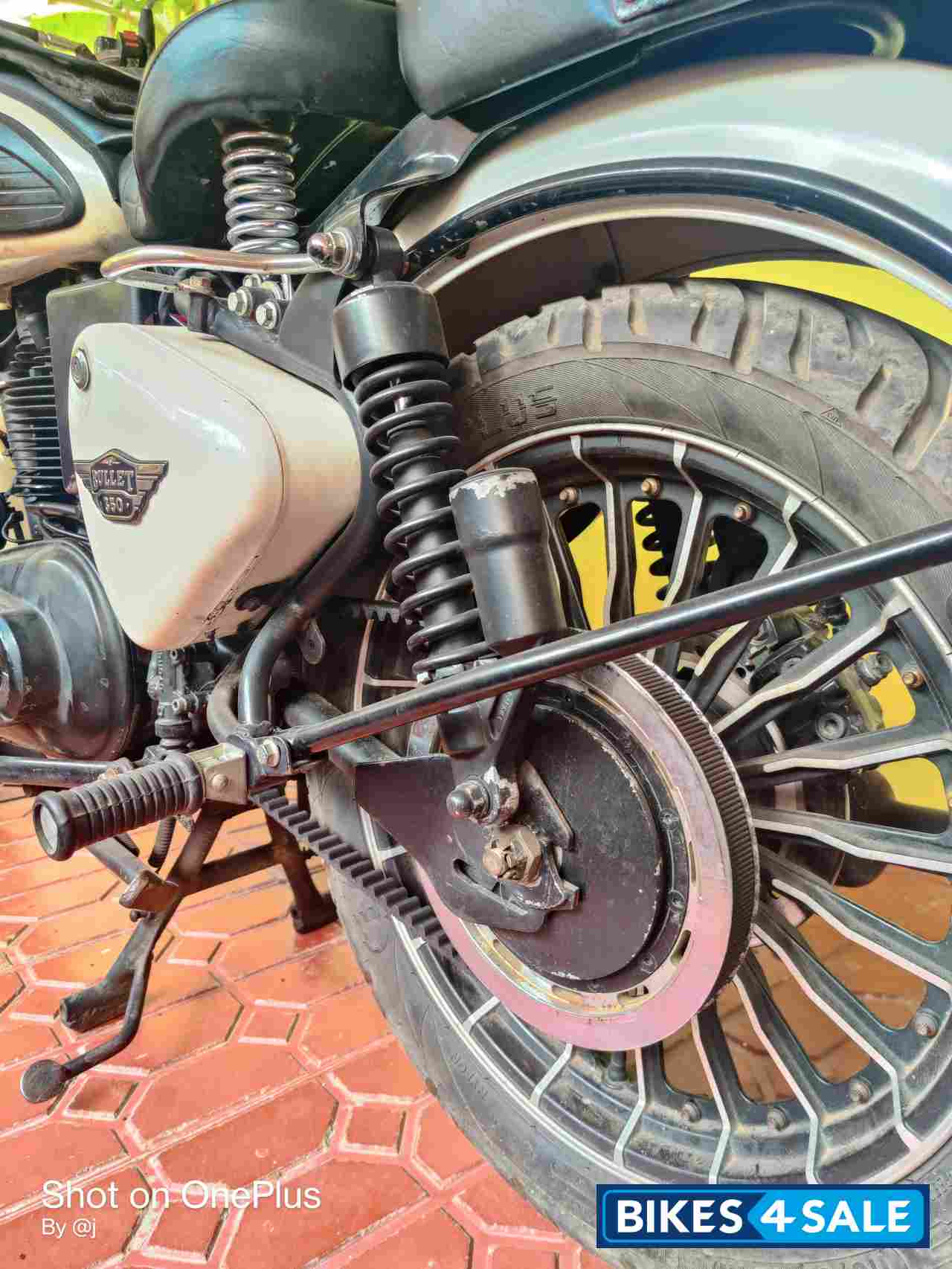 White Royal Enfield Bullet Standard 350