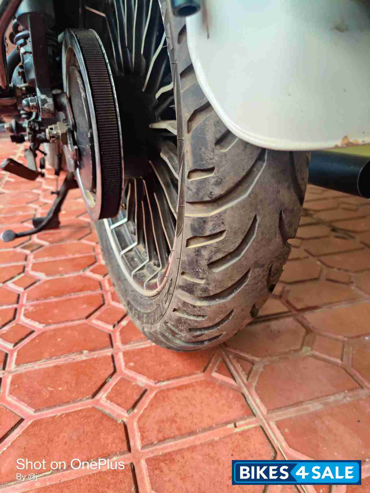 White Royal Enfield Bullet Standard 350