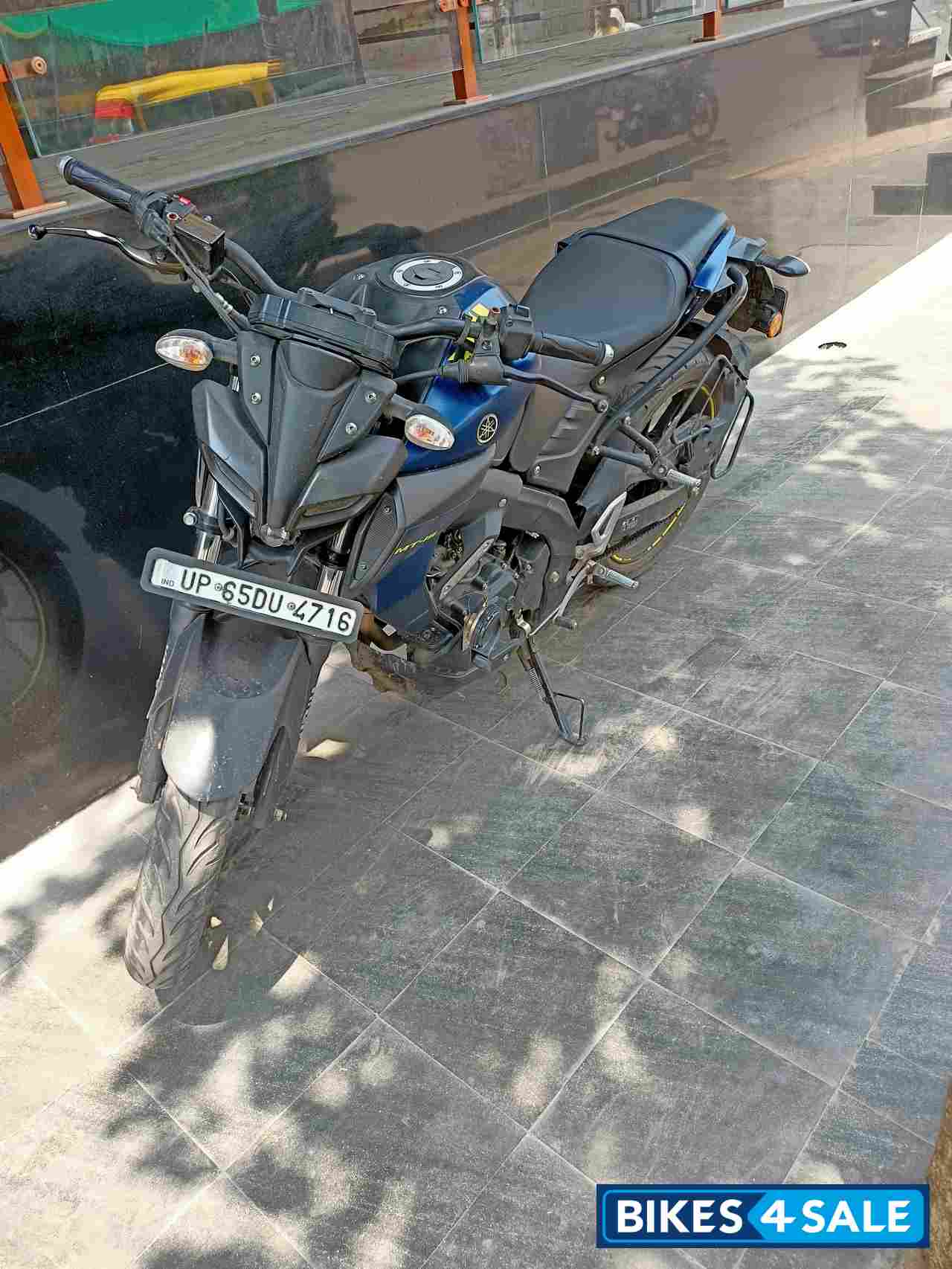 Navy Blue Yamaha MT-15