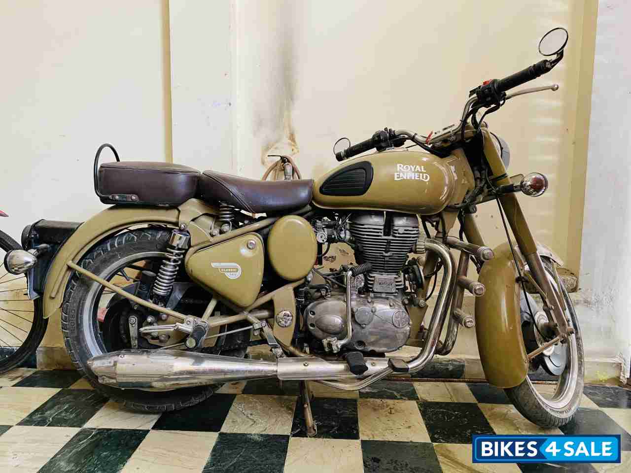 Royal Enfield Classic Desert Storm
