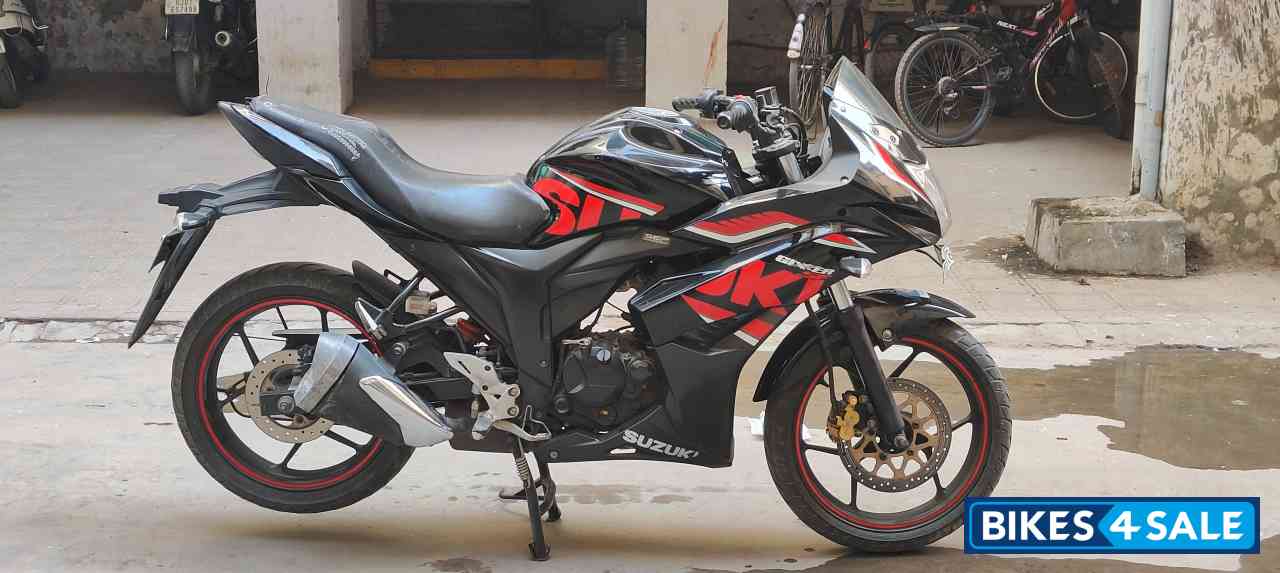 Suzuki Gixxer 150