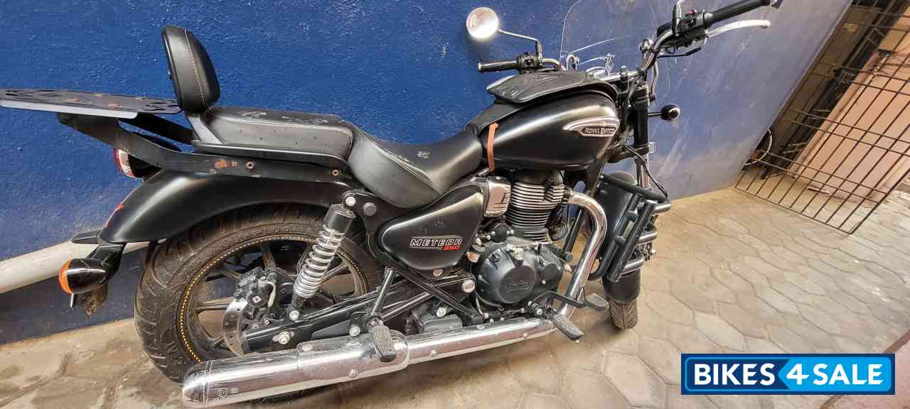 Royal Enfield Meteor 350 Stellar