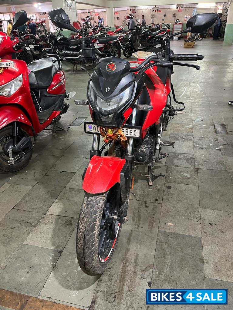 Red And Black Hero Xtreme 160R BS6