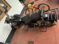 Black Royal Enfield Bullet Standard 500