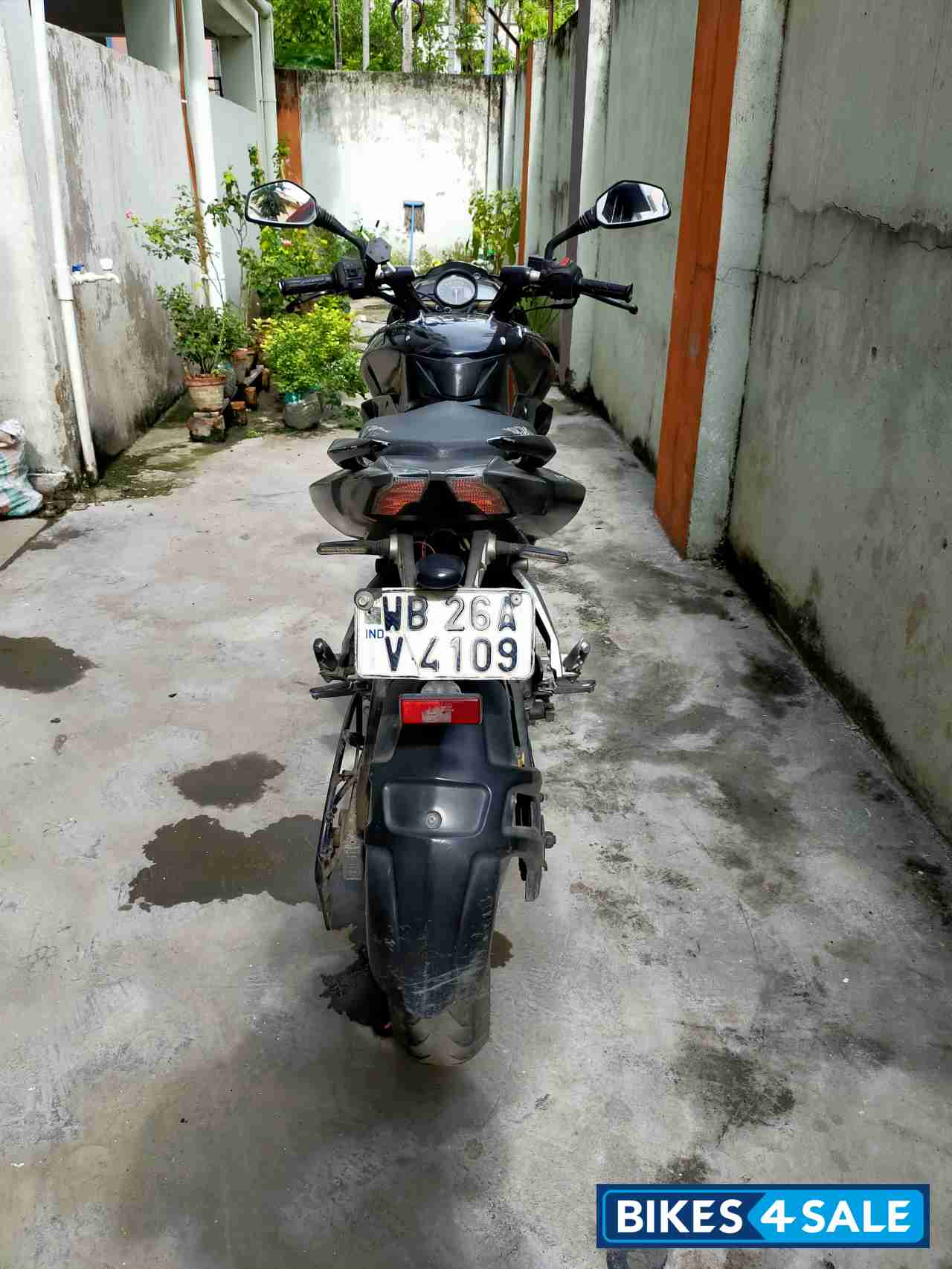 Bajaj Pulsar 200 NS