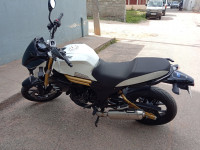 White Mahindra Mojo XT 300