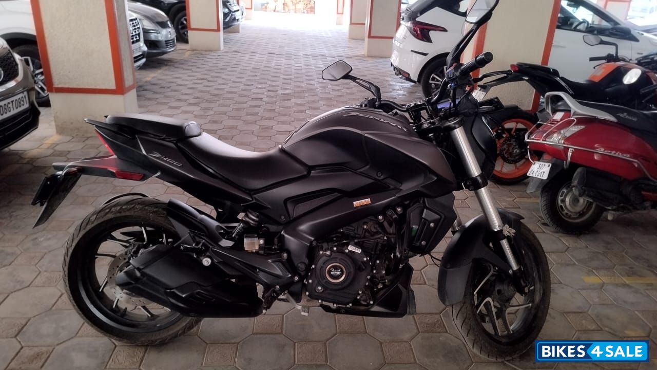 Black Bajaj 2021 Dominar 400