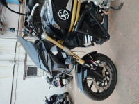 Mahindra Mojo XT 300