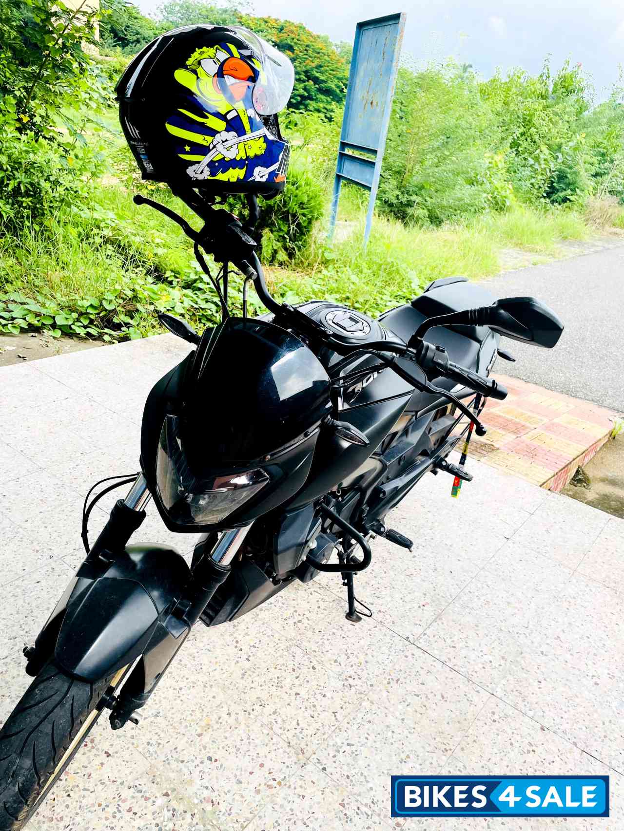 Bajaj Dominar 400