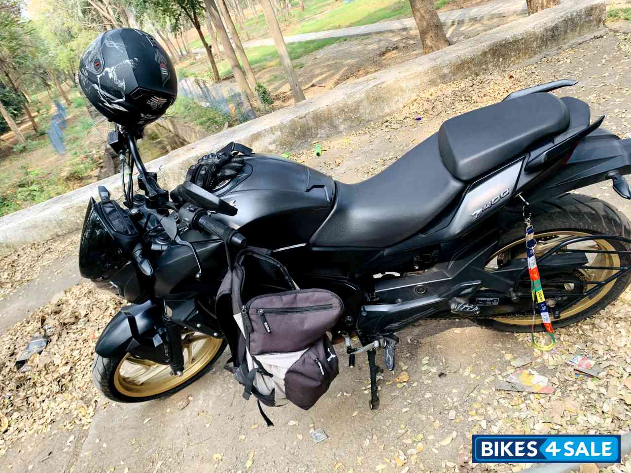 Bajaj Dominar 400