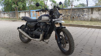 Yezdi Scrambler Dual Tone 2022 Model
