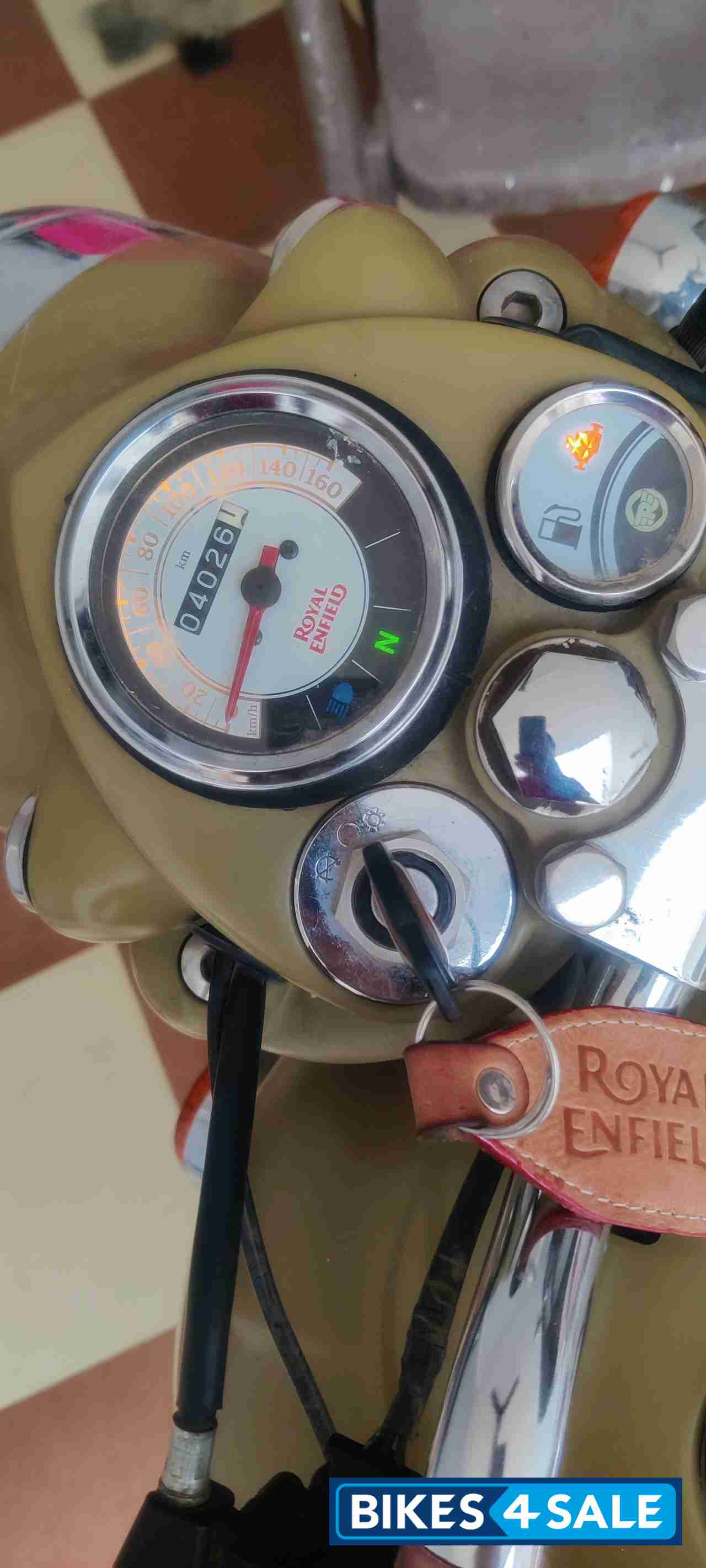 Desert Storm Royal Enfield Classic Desert Storm