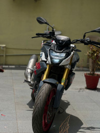 BMW G 310 R