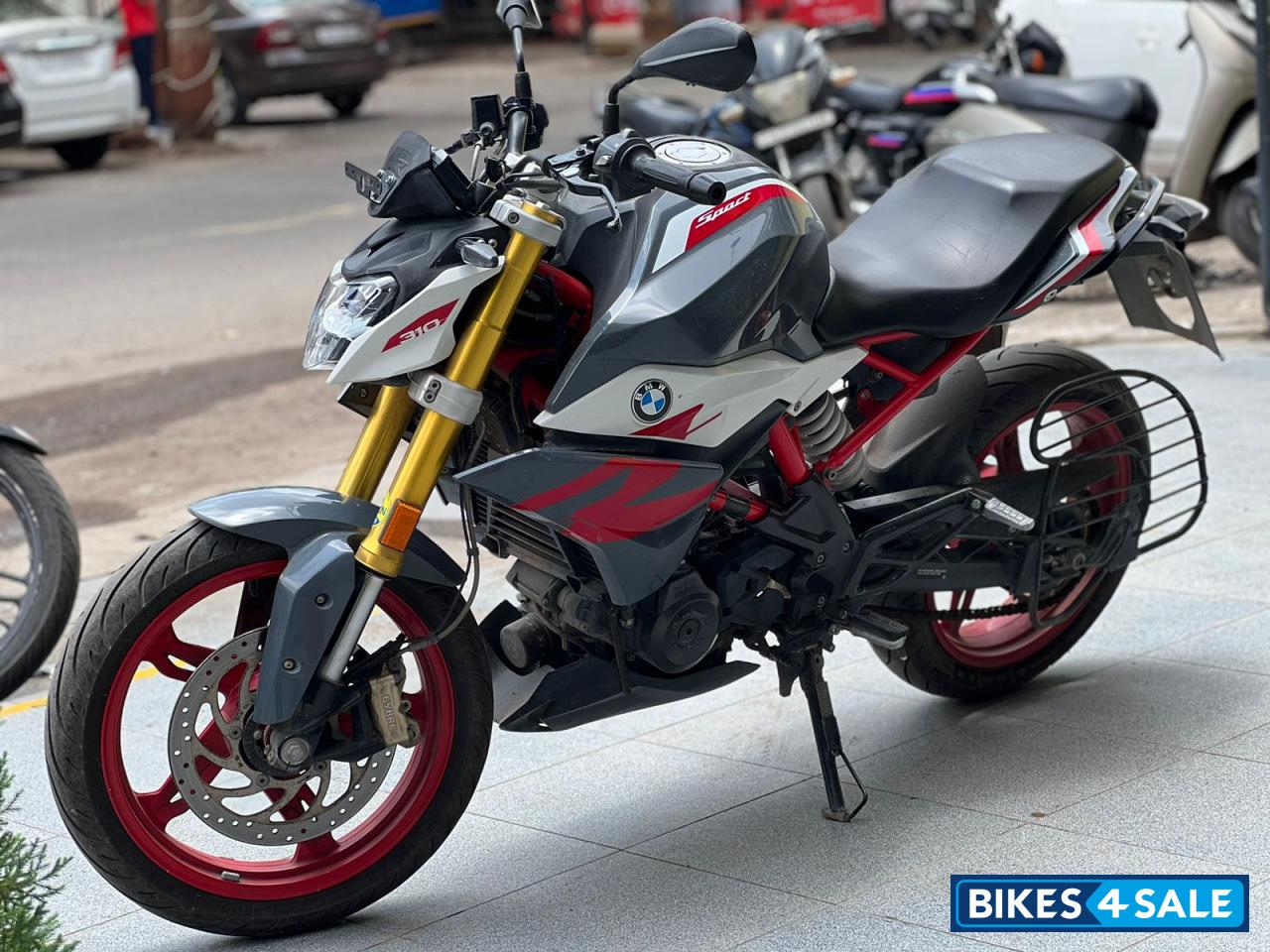BMW G 310 R