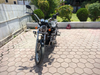 Black Royal Enfield Thunderbird 350