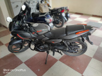 Matte Grey Bajaj Pulsar 180F Neon