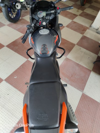 Matte Grey Bajaj Pulsar 180F Neon