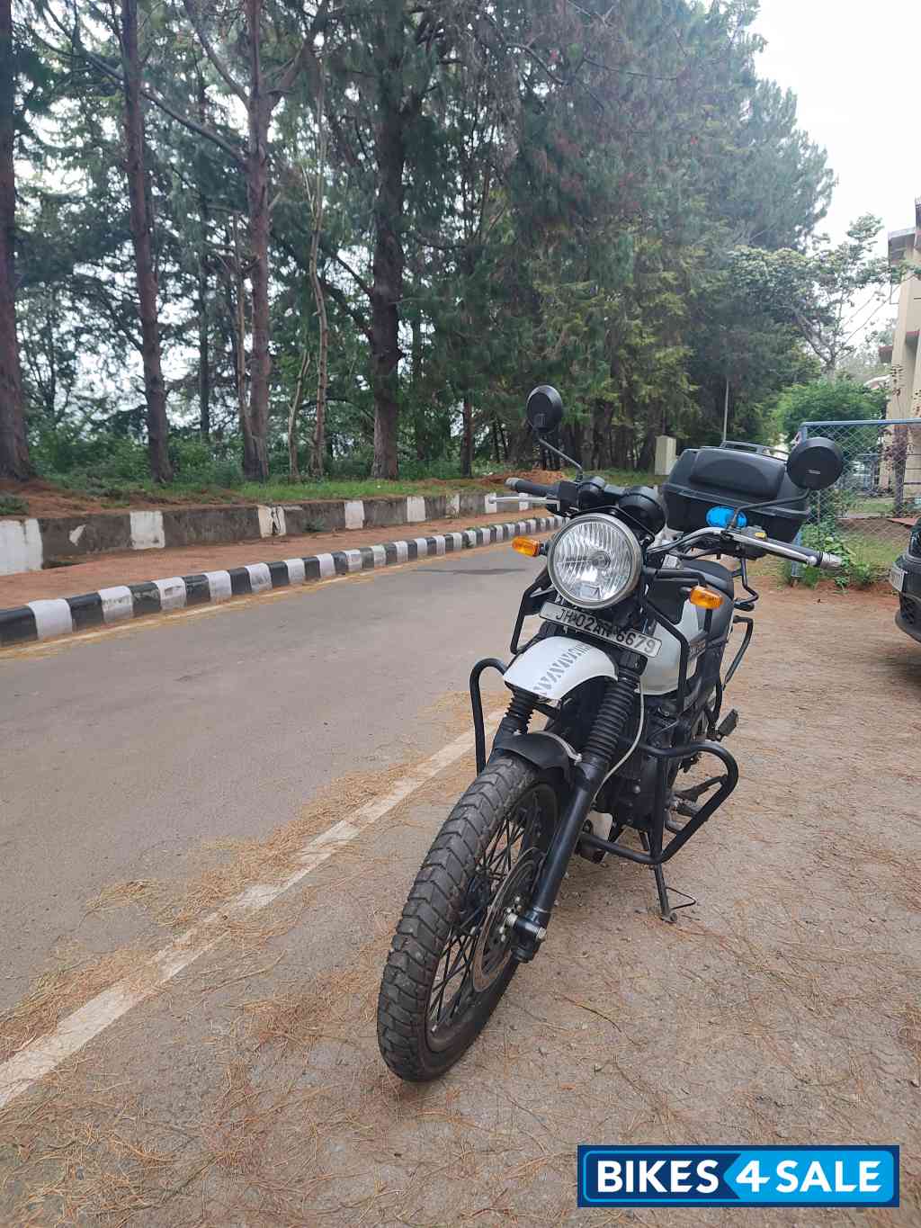 White Royal Enfield Himalayan