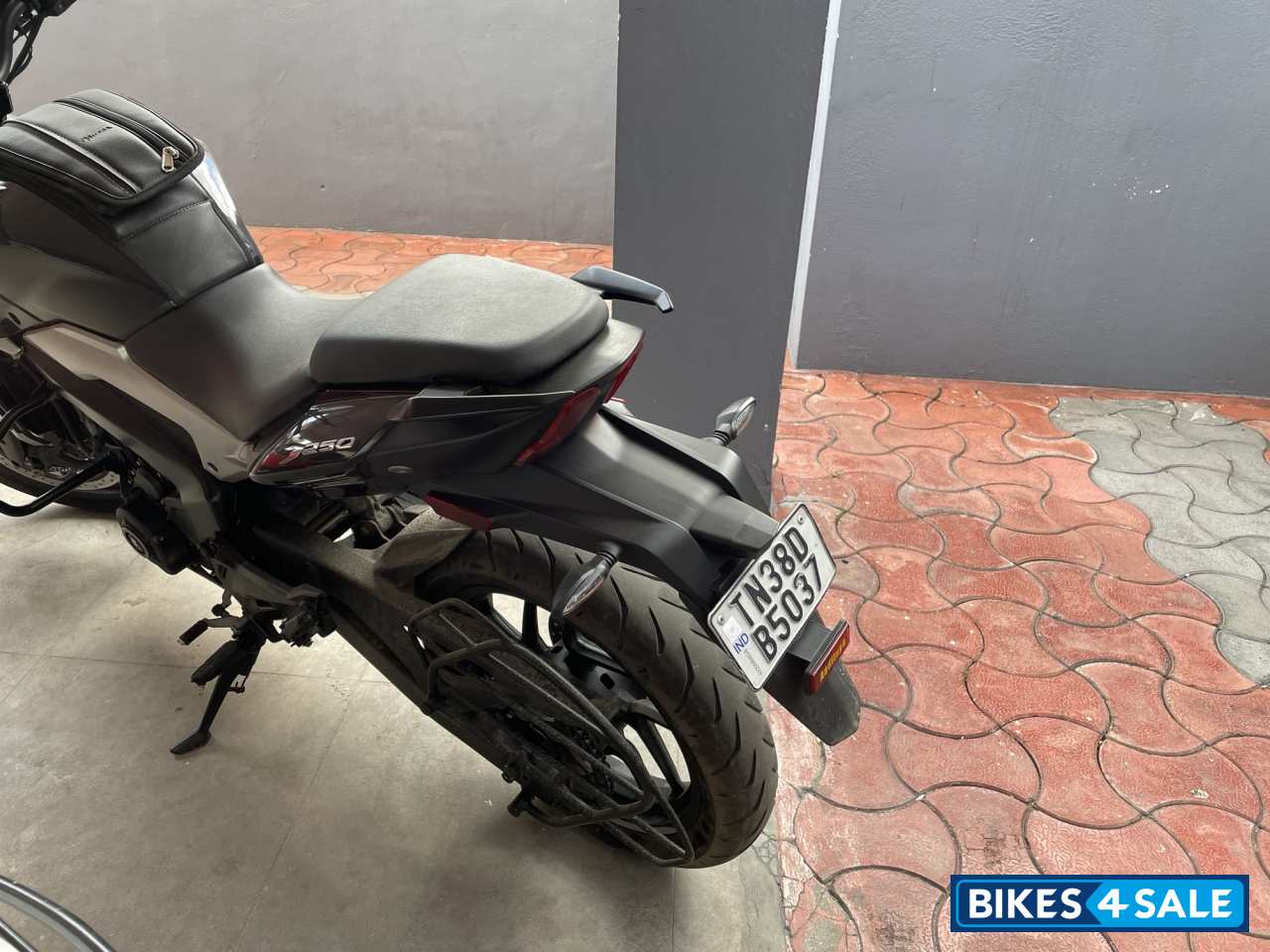 Black Grey Bajaj Dominar 250 2022