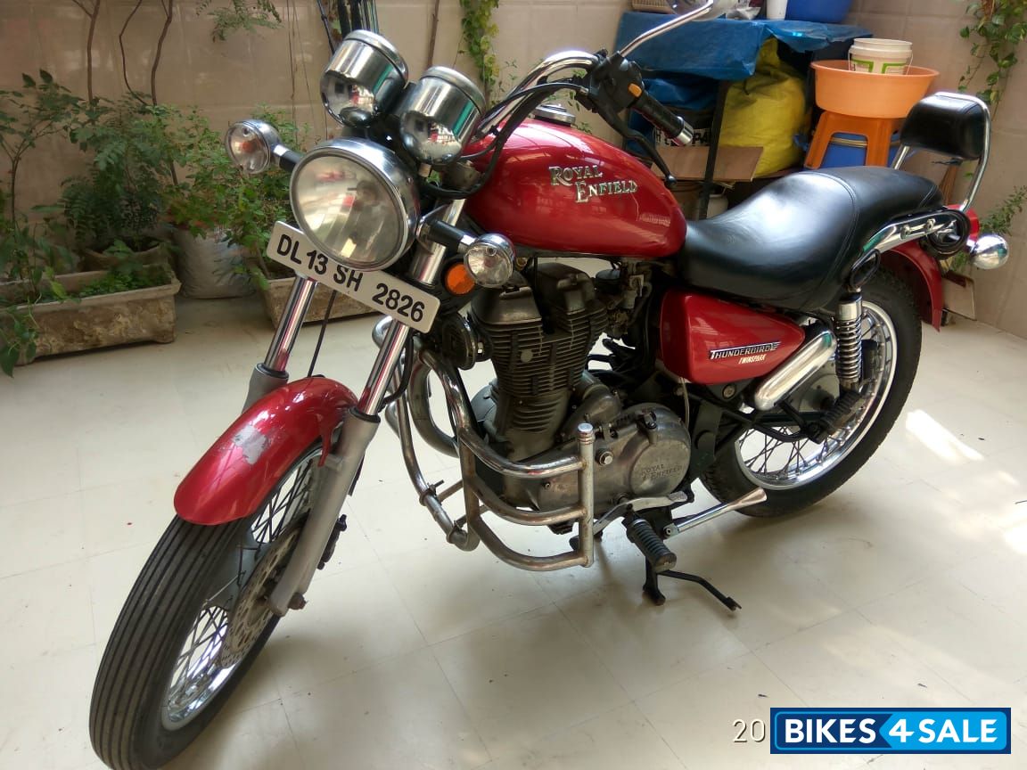 Red Royal Enfield Thunderbird 350
