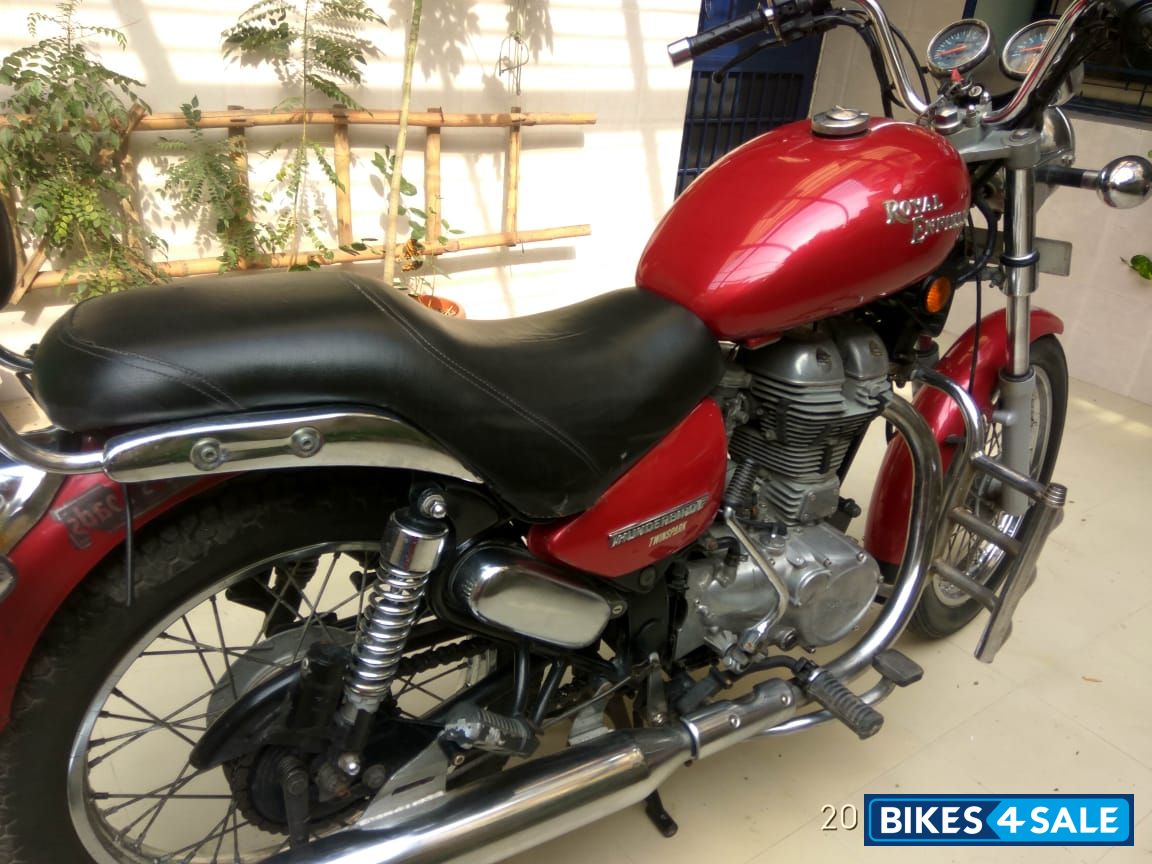 Red Royal Enfield Thunderbird 350