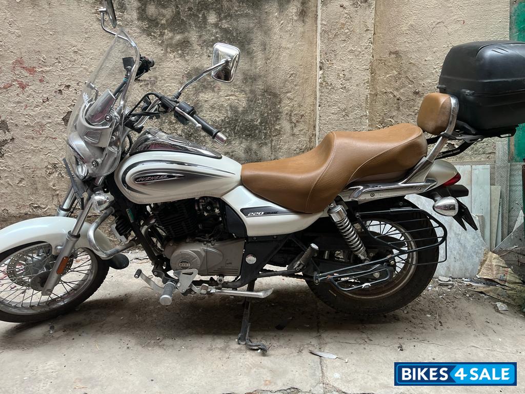 Bajaj Avenger Cruise 220