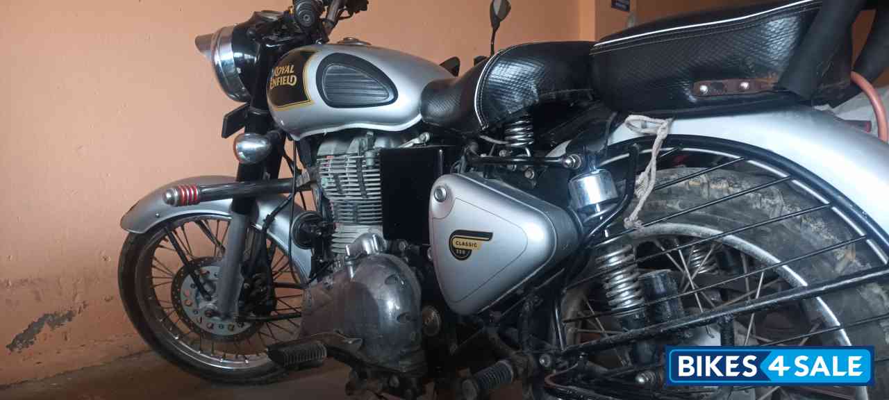 Royal Enfield Classic 350
