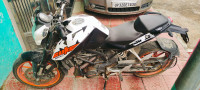KTM Duke 200