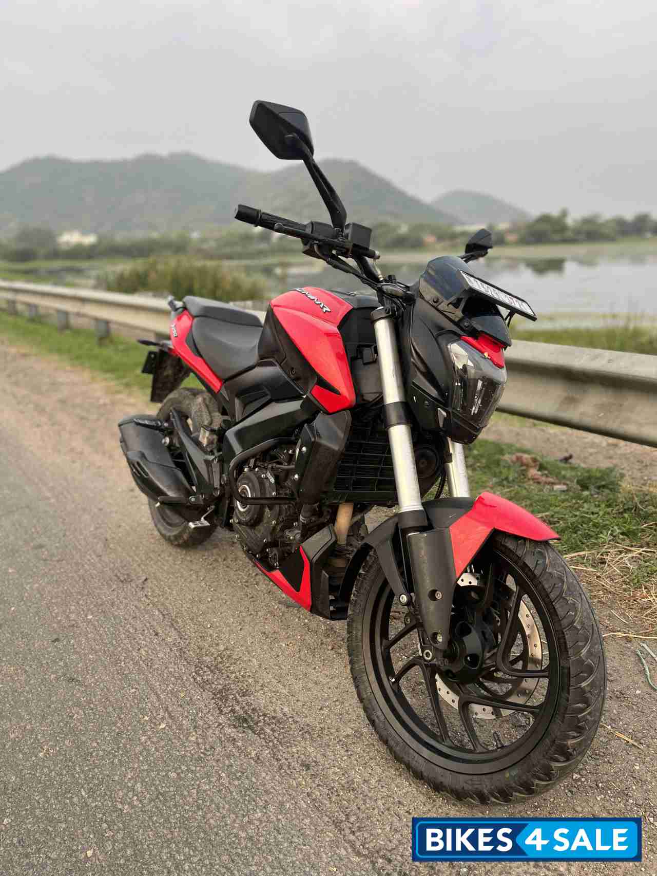Bajaj Dominar 250