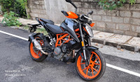 Silver Metallic KTM Duke 390 BS6