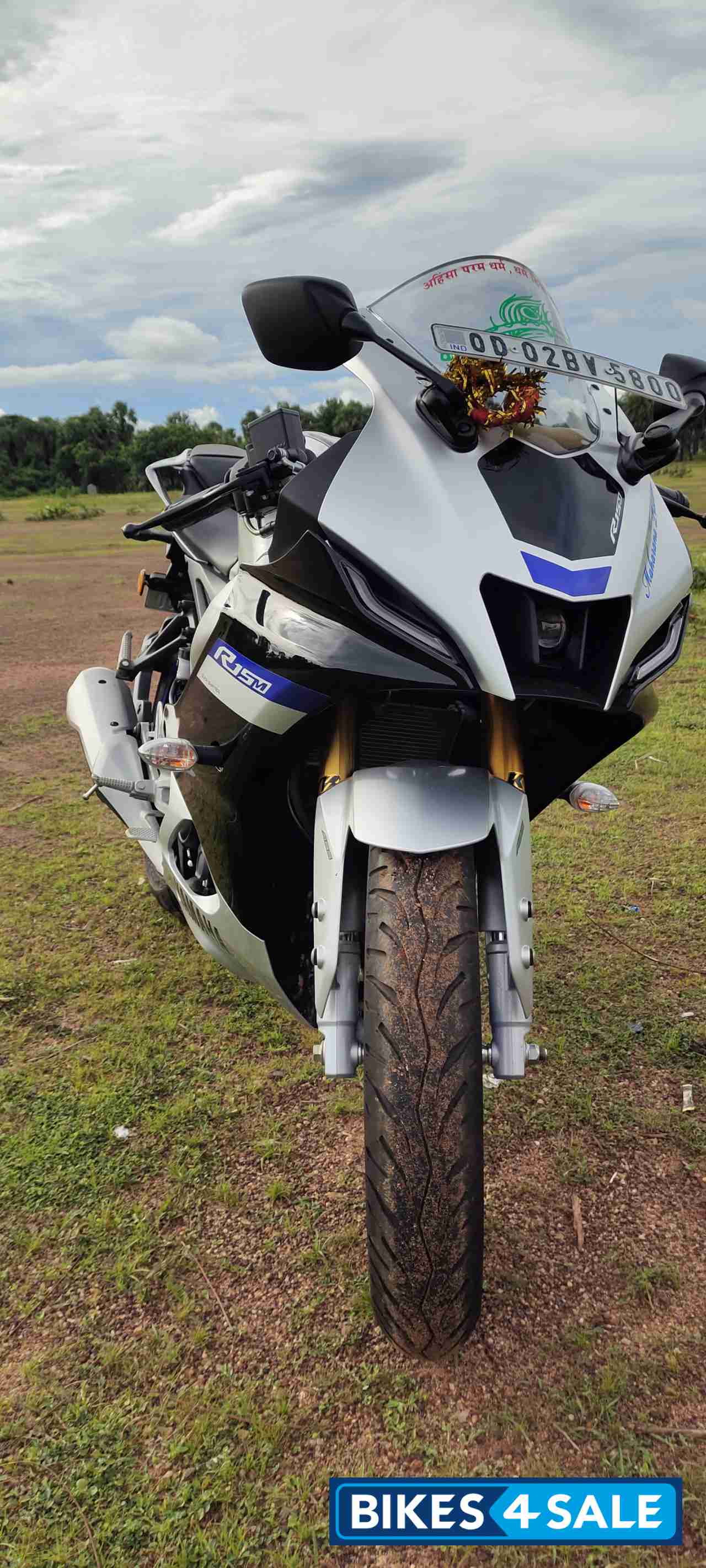 Yamaha R15M