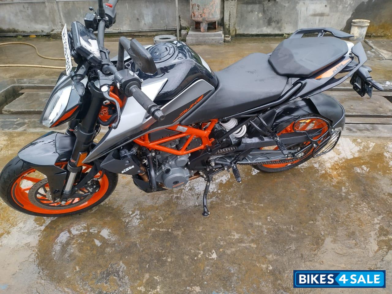 KTM Duke 390 BS6