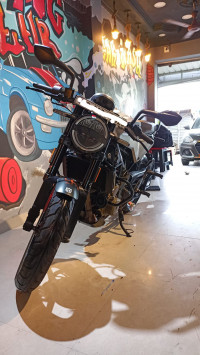 Husqvarna Vitpilen 250